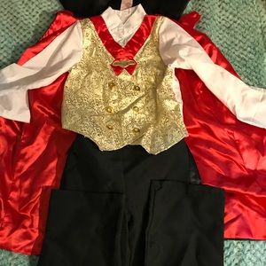 Toddler vampire Halloween costume